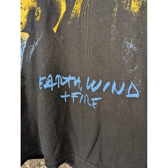 Earth Wind & Fire 2022 Tour T-Shirt Graphic Print Women's Small - Picture 2 of 5